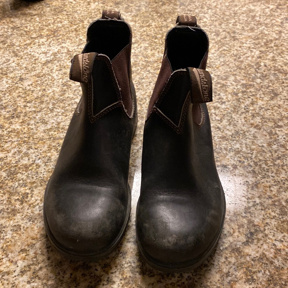 Blundstone Boots Womens size 5